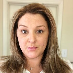 Meet your Posher, Latisha